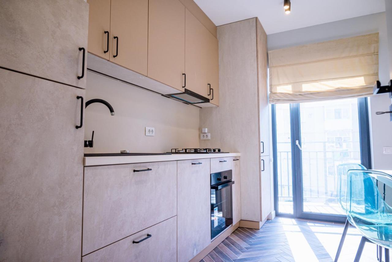 Appartamento Papi House Targoviste Esterno foto