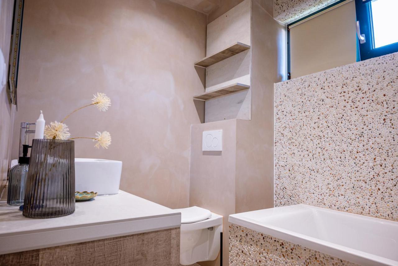 Appartamento Papi House Targoviste Esterno foto