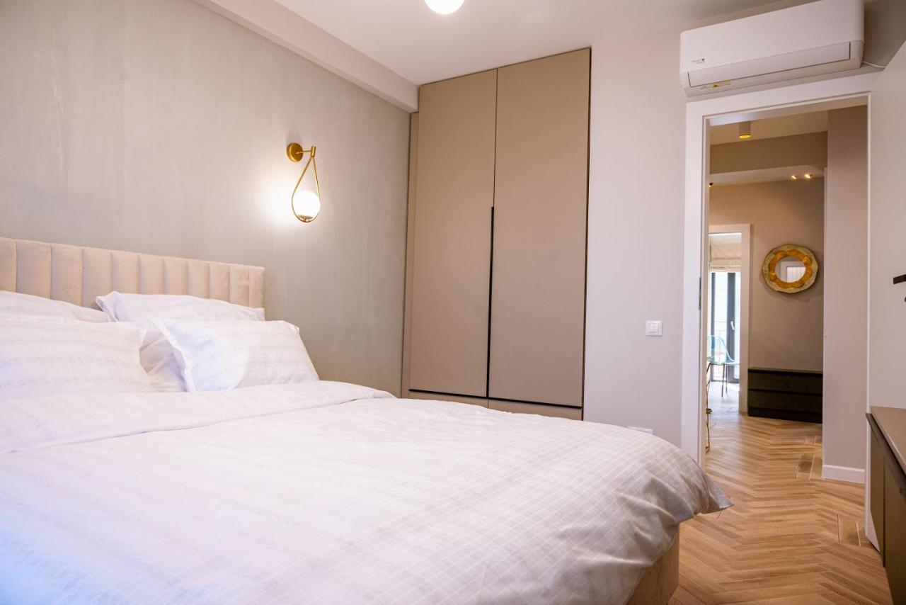 Appartamento Papi House Targoviste Esterno foto