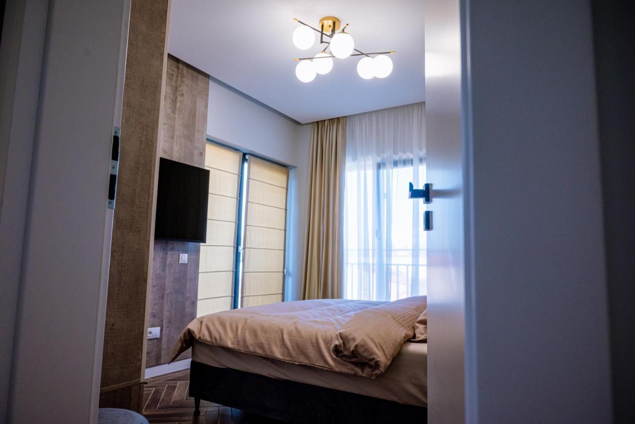 Appartamento Papi House Targoviste Esterno foto